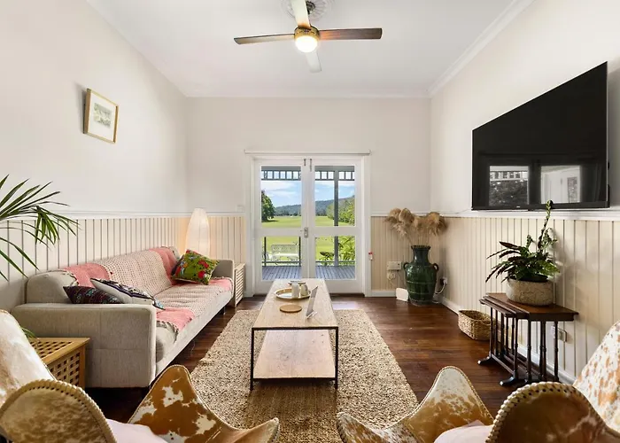 4 Bedroom Farm Cottage On The Bellinger River